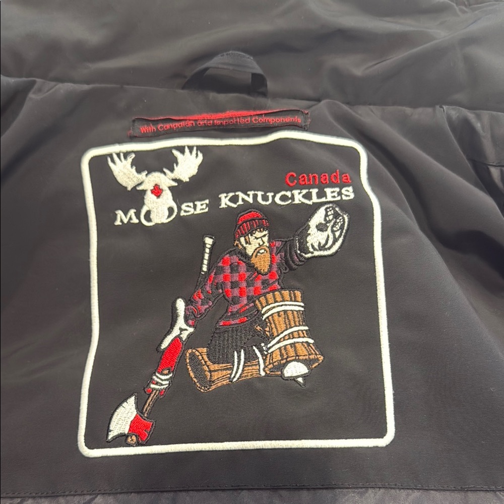 Men's Moose Knuckles Post Dufferin Fox Fur-Trimmed Jacket - Picture 8 of 9